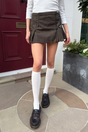 Dana Pleated Buckle Skirt